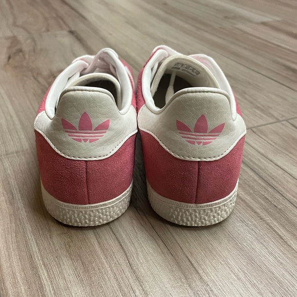 Adidas Pink Suede Gazelle - Picture 6 of 10